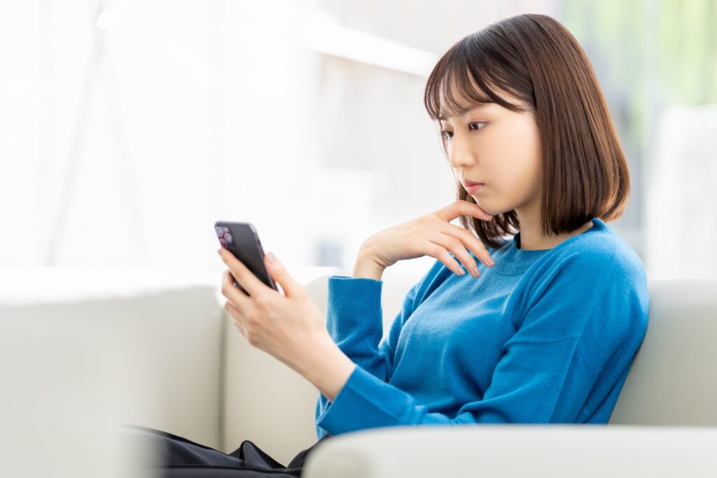 時間に悩む女性